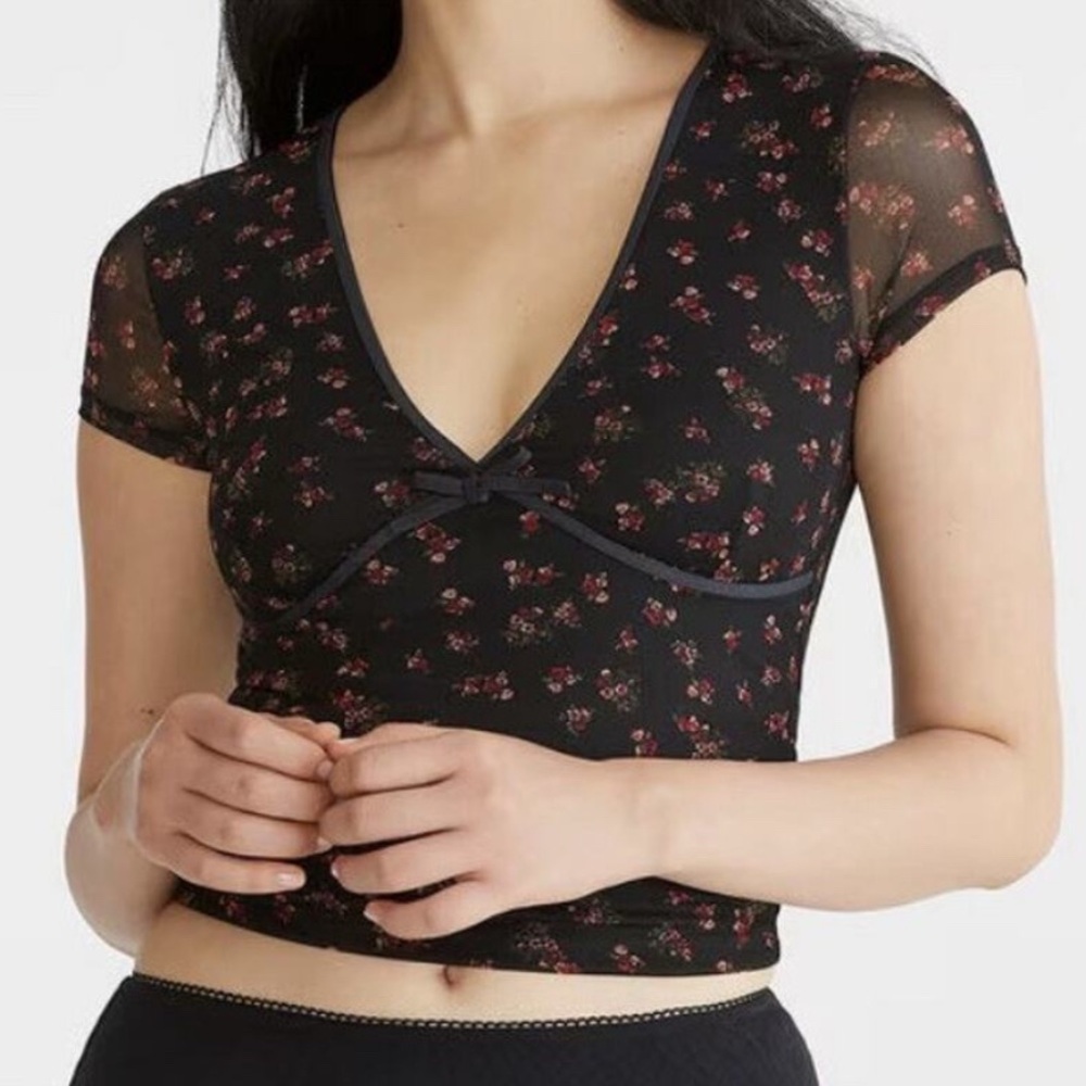 Aeropostale Black Floral Mesh Tie-Front Crop Top - Size XL